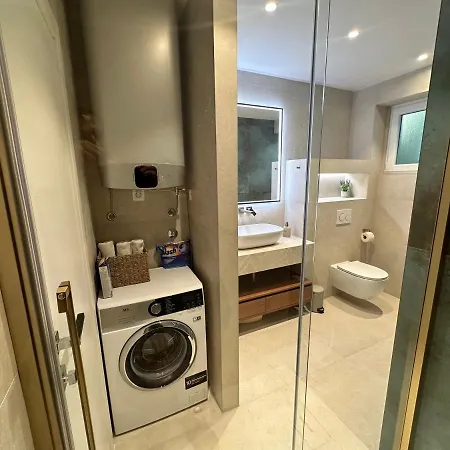 Luxury Spacious Maringo سبليت