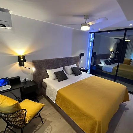 Luxury Spacious Maringo سبليت