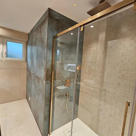 شقة Luxury Spacious Maringo *